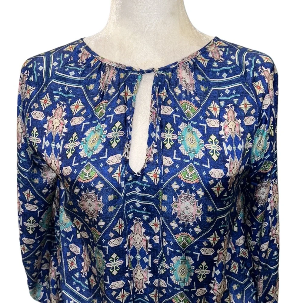 Anthropologie Ecru Weaver Kilim Royal Cobalt Blue Silk Tie Neck Tassel Blouse M
